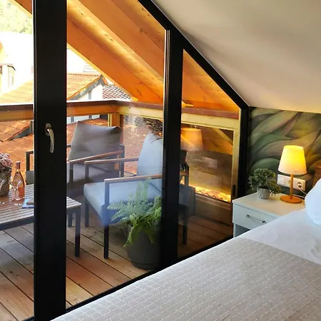 Mit Schlossblick In * 베르니게로데