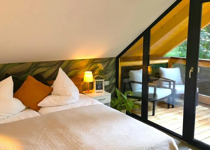 Mit Schlossblick In *